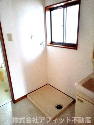 【その他】 | ヴィレッジ城北 | 室内洗濯機置き場