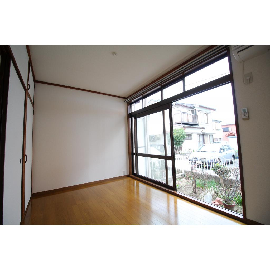 シティハイム　コトブキの居間・リビング