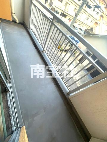 【バルコニー】