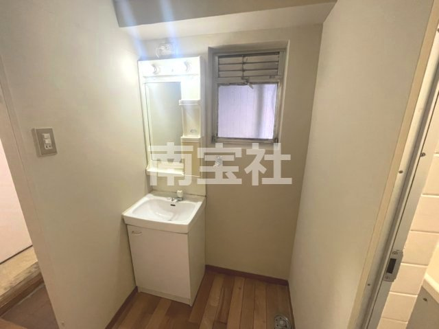 【独立洗面台】