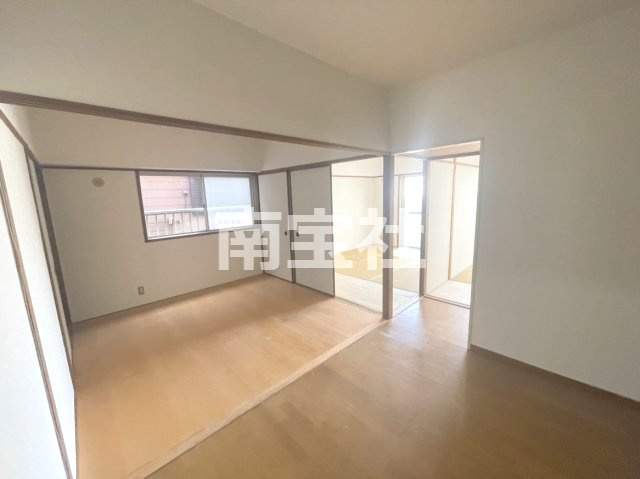 【居間・リビング】