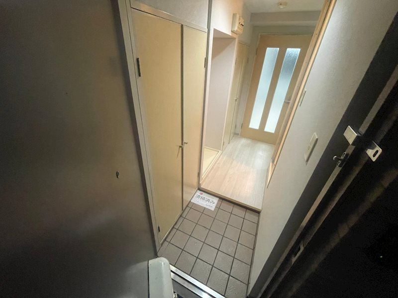 サンシャイン中道の玄関