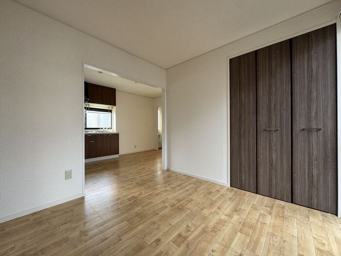 サンモール富士の洋室