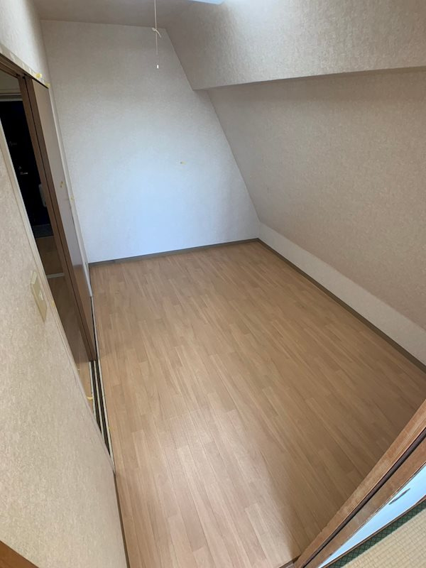 サンシャイン中道の内装