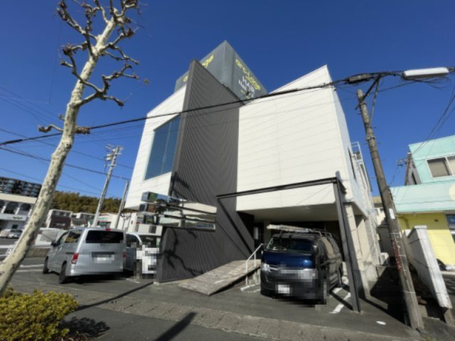 イースリー鴨江の外観