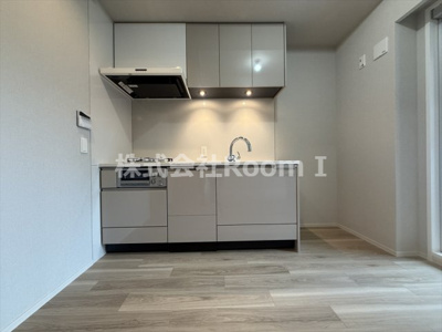 【キッチン】 | グランドメゾン谷町四丁目 | コンパクトなキッチンで掃除もラクラク