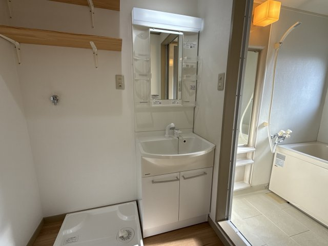 エル・オエステの洗面所