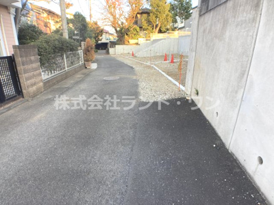 【前面道路含む現地写真】 | 入間市黒須2丁目　全3区画 C区画