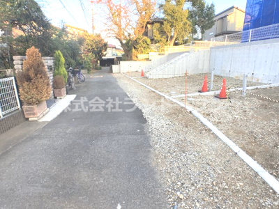 【前面道路含む現地写真】 | 入間市黒須2丁目　全3区画 C区画
