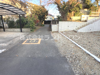 【前面道路含む現地写真】 | 入間市黒須2丁目　全3区画 C区画