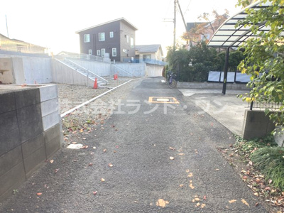 【前面道路含む現地写真】 | 入間市黒須2丁目　全3区画 C区画