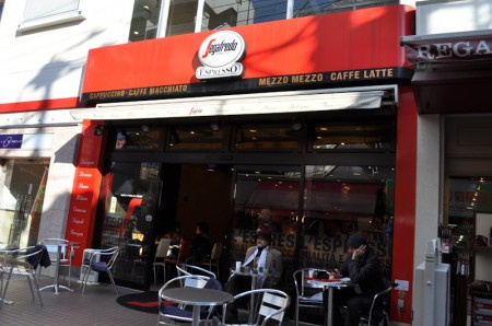 フェリスジョイの周辺