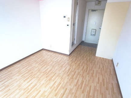 多聞台ハイツの洋室