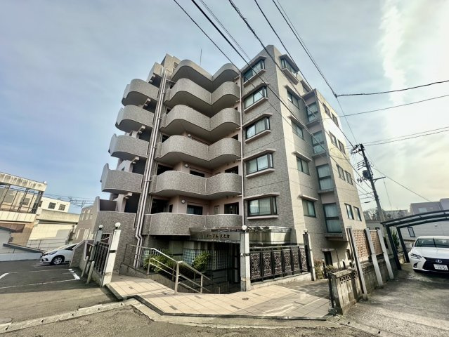 ステーションプラザノーブル八乙女の外観