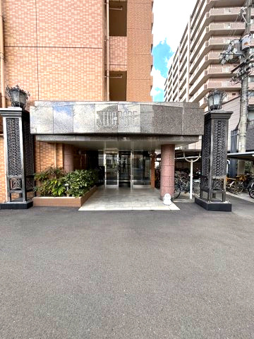 サントノーレ枝松のエントランス
