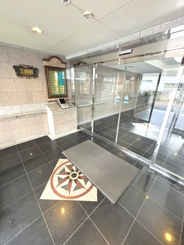 サントノーレ枝松のエントランス