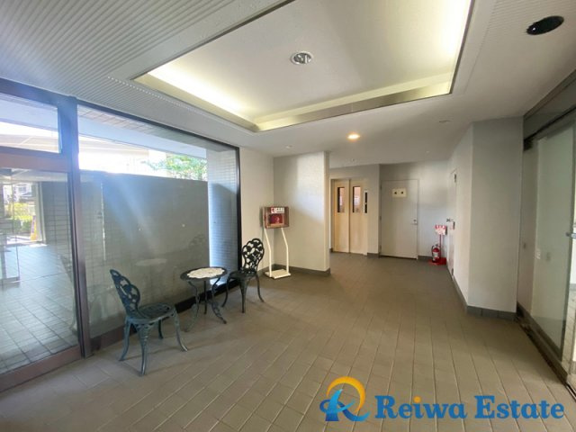 アエラス辻堂ウエストウイングのエントランス