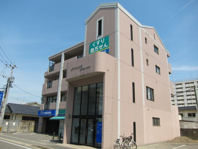 【エントランス】 | ビラージュ大長 