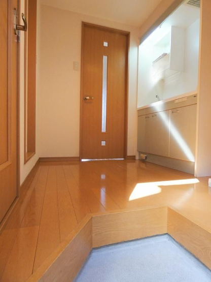【玄関】 | Soleil,M | 別号室の写真になります。現況優先。