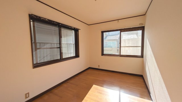 【寝室】