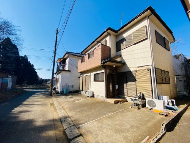 八街市四木　小柳アパートの駐車場