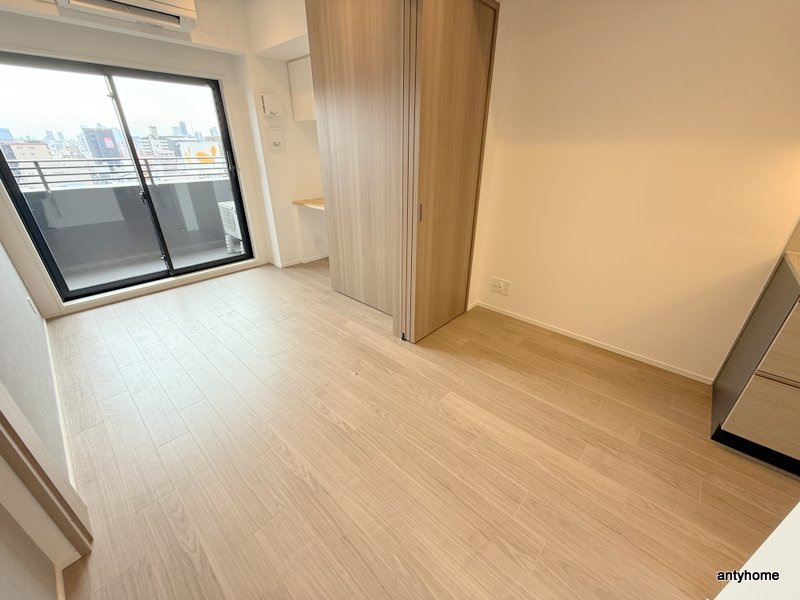 ザ・パークハビオ都島フロント　仲介手数料無料の居間・リビング