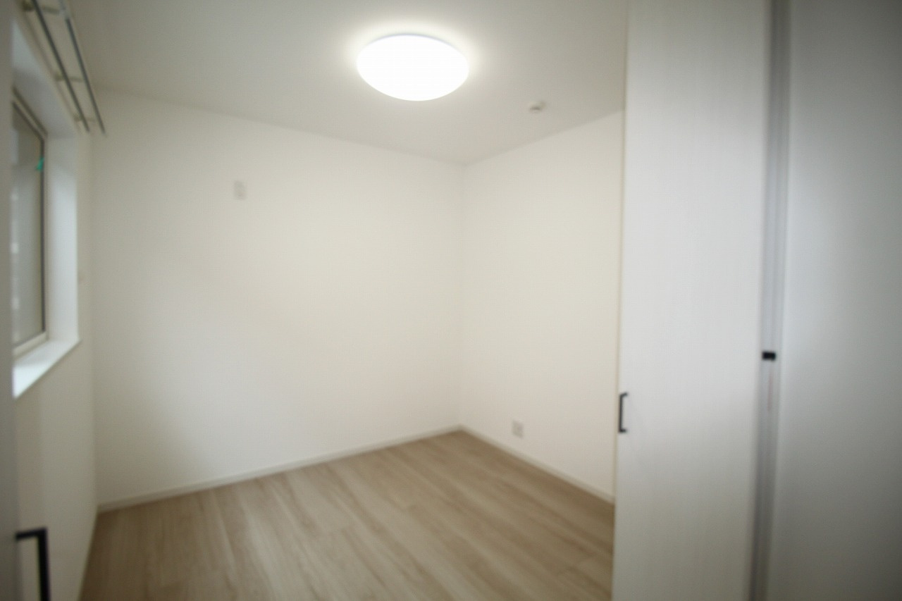 高須３丁目　新築戸建　の洋室|2Ｆ　北の部屋　4.5帖