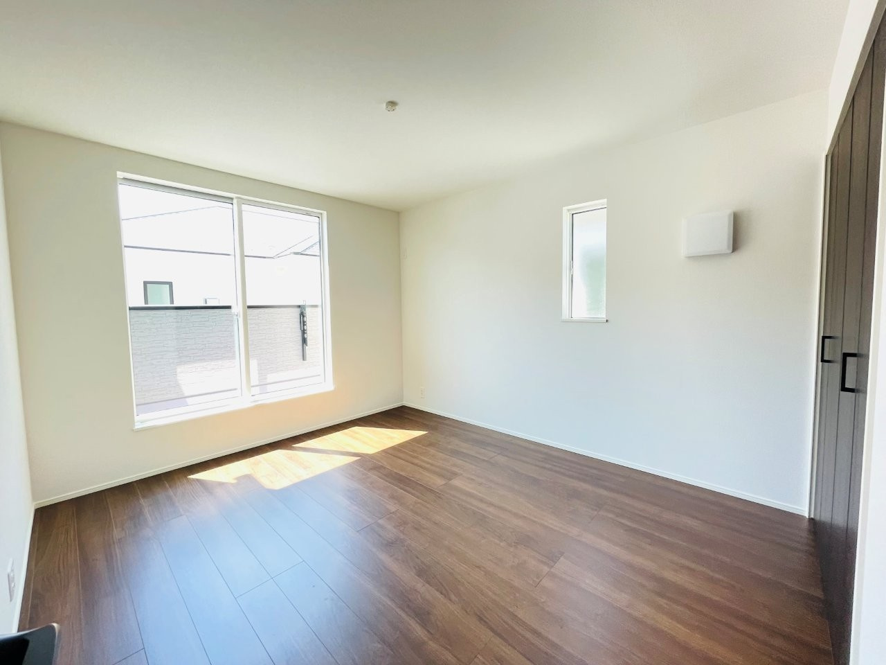 豊田市水源町24-1期　新築分譲住宅　全3棟　3号棟の洋室|居室は、収納つきで子ども部屋や寝室など多彩な用途の利用ができます♪