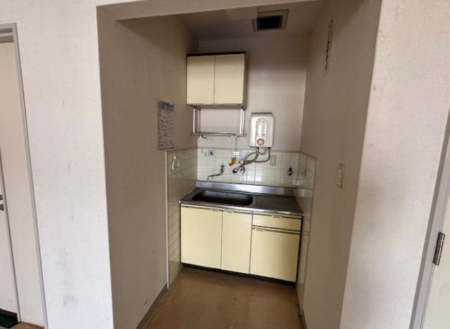 大津市梅林２丁目の事務所のキッチン