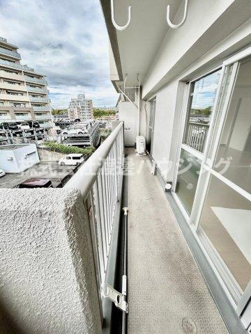 クローバーメゾン千里山のバルコニー