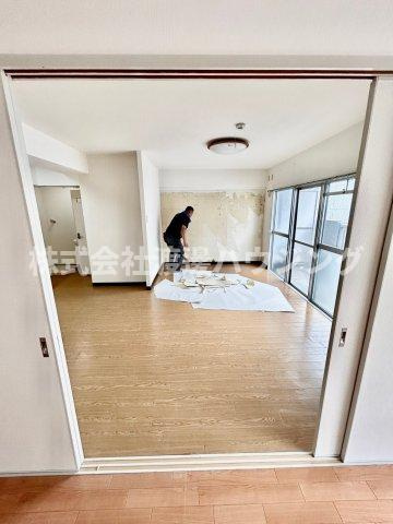 クローバーメゾン千里山の内装