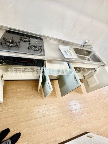 クローバーメゾン千里山のキッチン|キッチン下収納