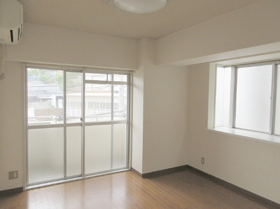 モンテメール垂水の居間・リビング