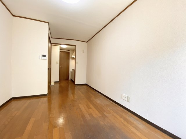 KESハイム中延の居間・リビング