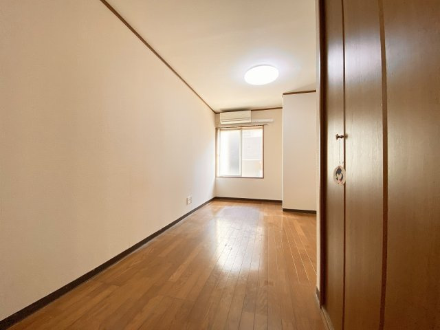 KESハイム中延の居間・リビング