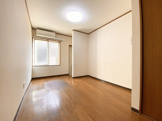 KESハイム中延の居間・リビング