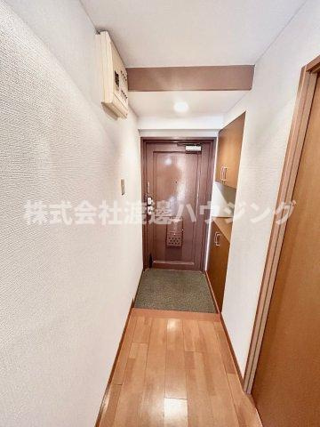 テラジハイツ1号館の玄関