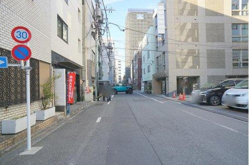 九段南３　土地の前面道路含む現地写真|北東側　公道　幅員約7.9m　接道約6.0m