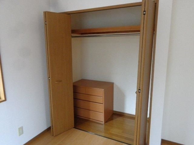 レジデンスまほろばＧ棟の収納