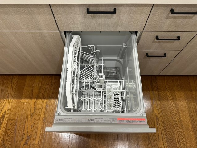 シティコーポ春里の設備|食器を洗っている間にお掃除など、様々なシーンで家事の時短に役立つビルトイン食洗機！