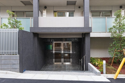 【エントランス】 | ヴォーガコルテ長原