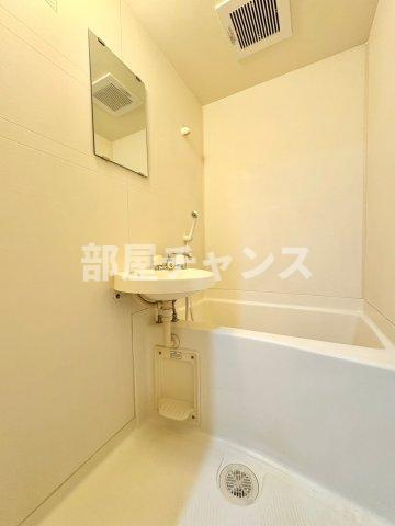 セントラルハイツ東別院の浴室