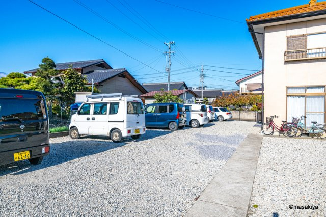 栗田パーキングの外観