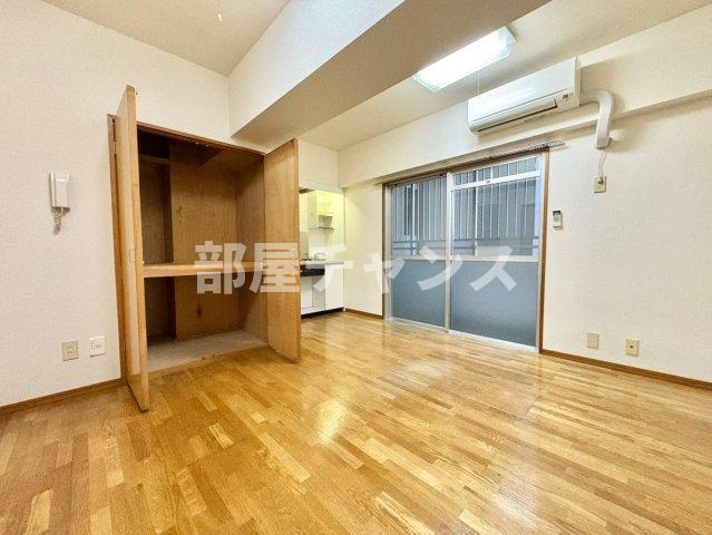 セントラルハイツ金山の居間・リビング