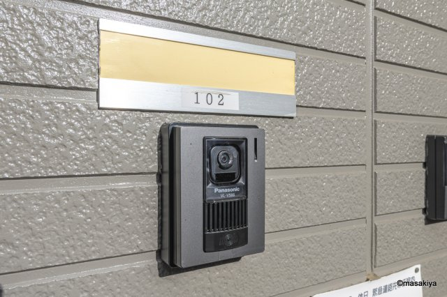 フォースアベニュー和田のエントランス