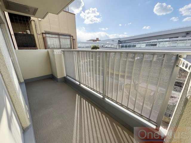 ハウゼケイ魚崎のバルコニー