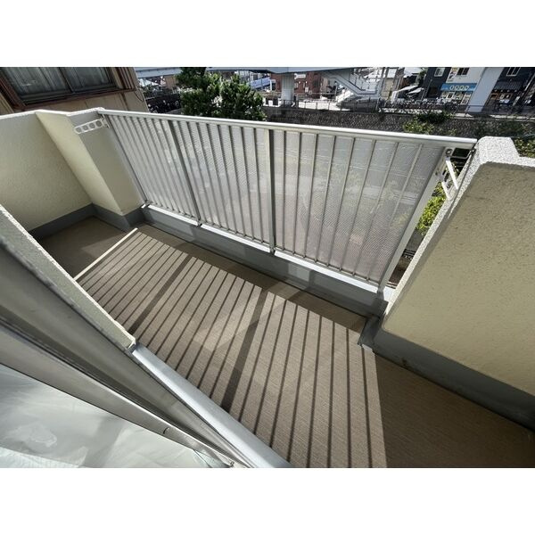 ハウゼケイ魚崎のバルコニー