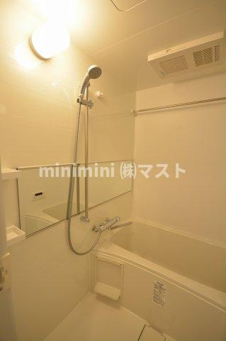 スプランディッド堀江の浴室