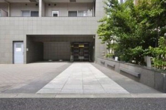 【エントランス】