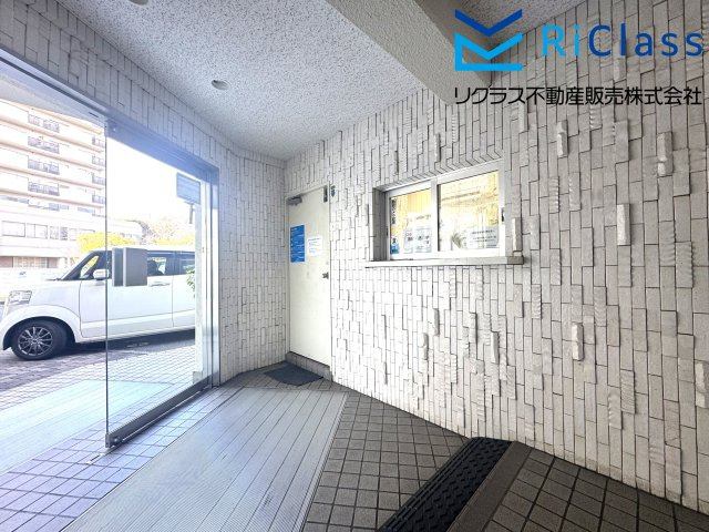 エクセルヒルズ長田のエントランス|エントランスには管理人室もございます